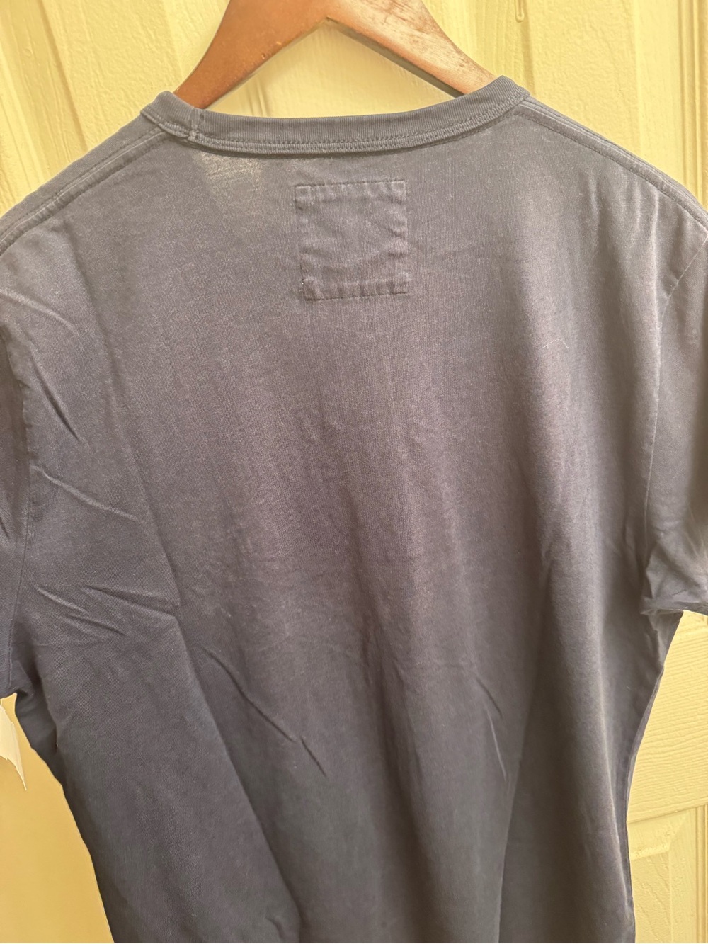 Hollister Navy Blue Short Sleeve Logo Tee with Yellow Accent - Picture 3 of 3